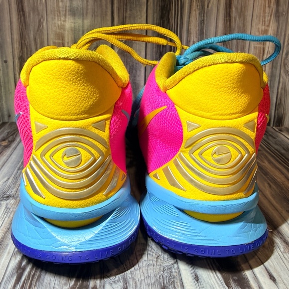 Nike Kyrie 7 \